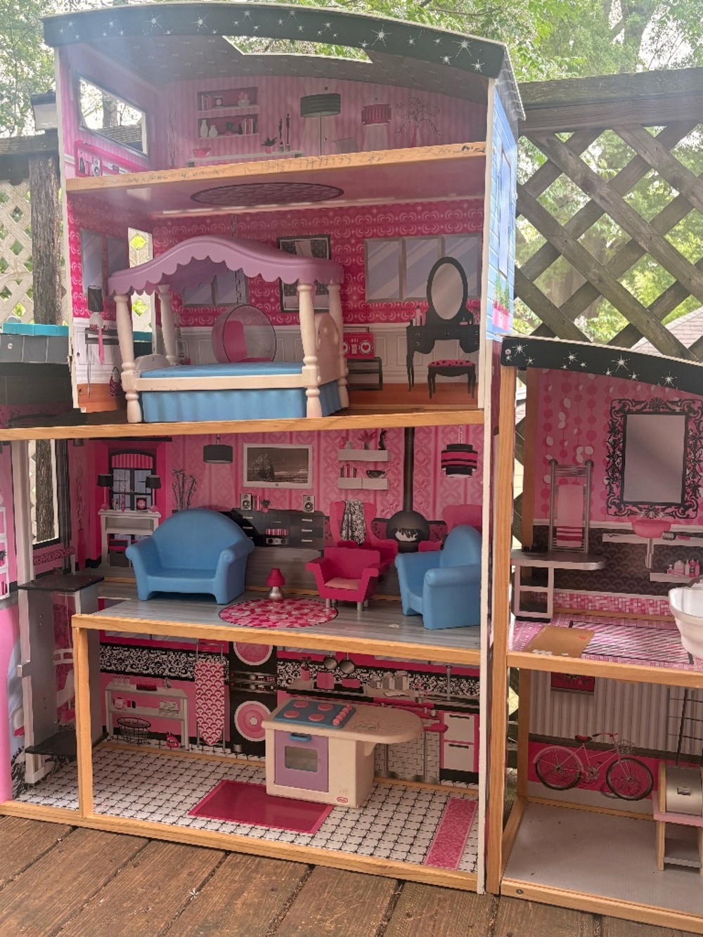 Doll house